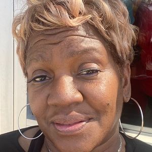 Meet your Posher, Deborah